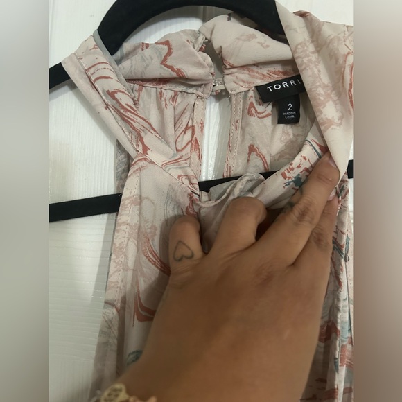 Torrid Marble Print Halter Top size 2 - Picture 4 of 6